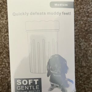 Medium Pet Paw Cleaner with Silicone Bristles